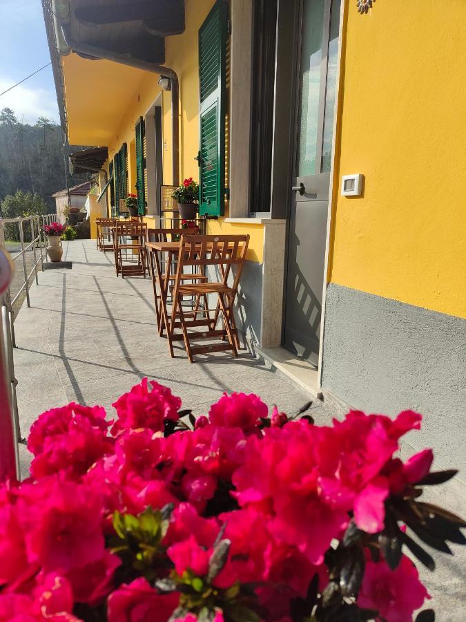 Il Giardino Dei Pavoni Hotel Soviore Exterior photo
